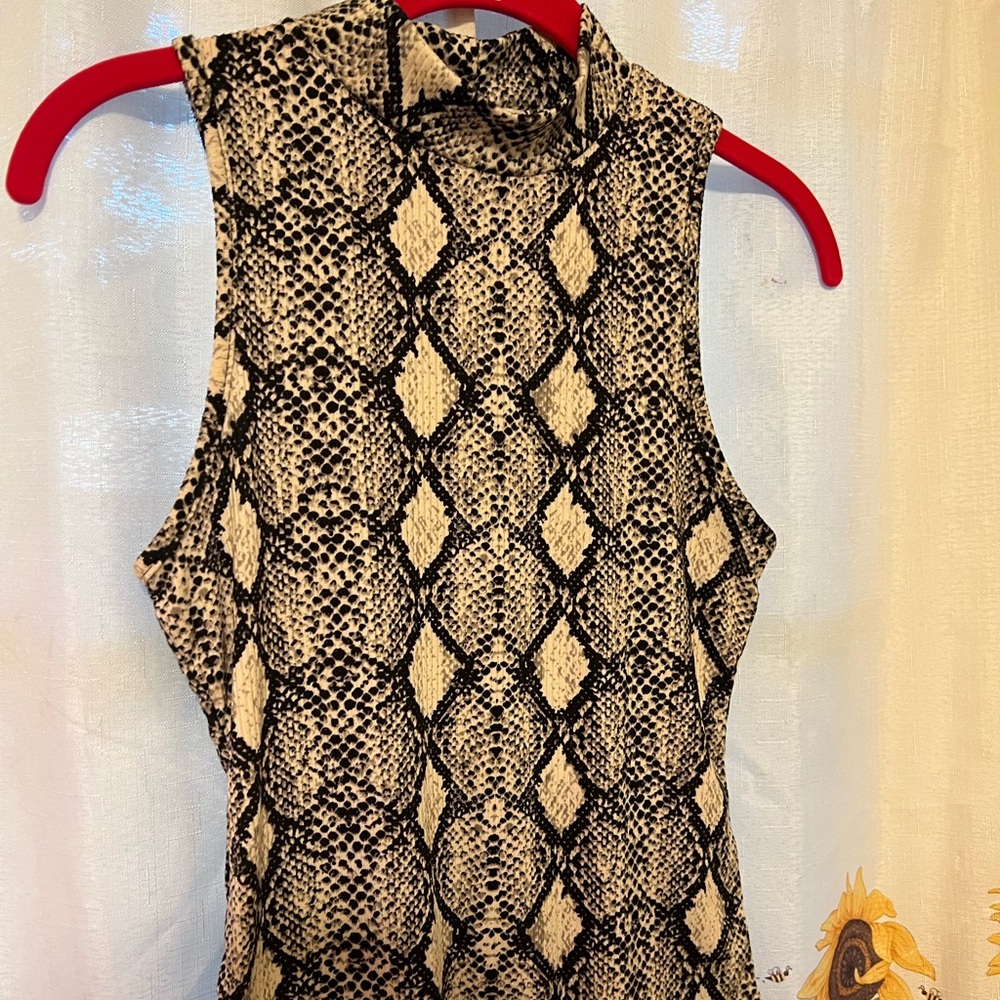 Snake print bodysuit - Size XS.